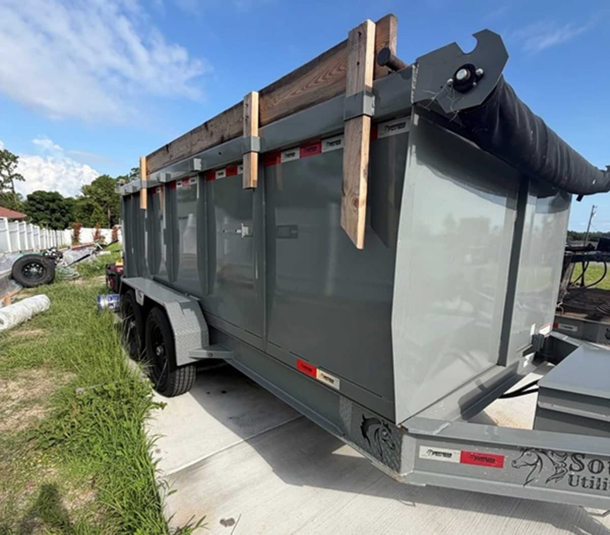 2025 Southern Utility 7 x 14 14K Dump Trailer — photo 1